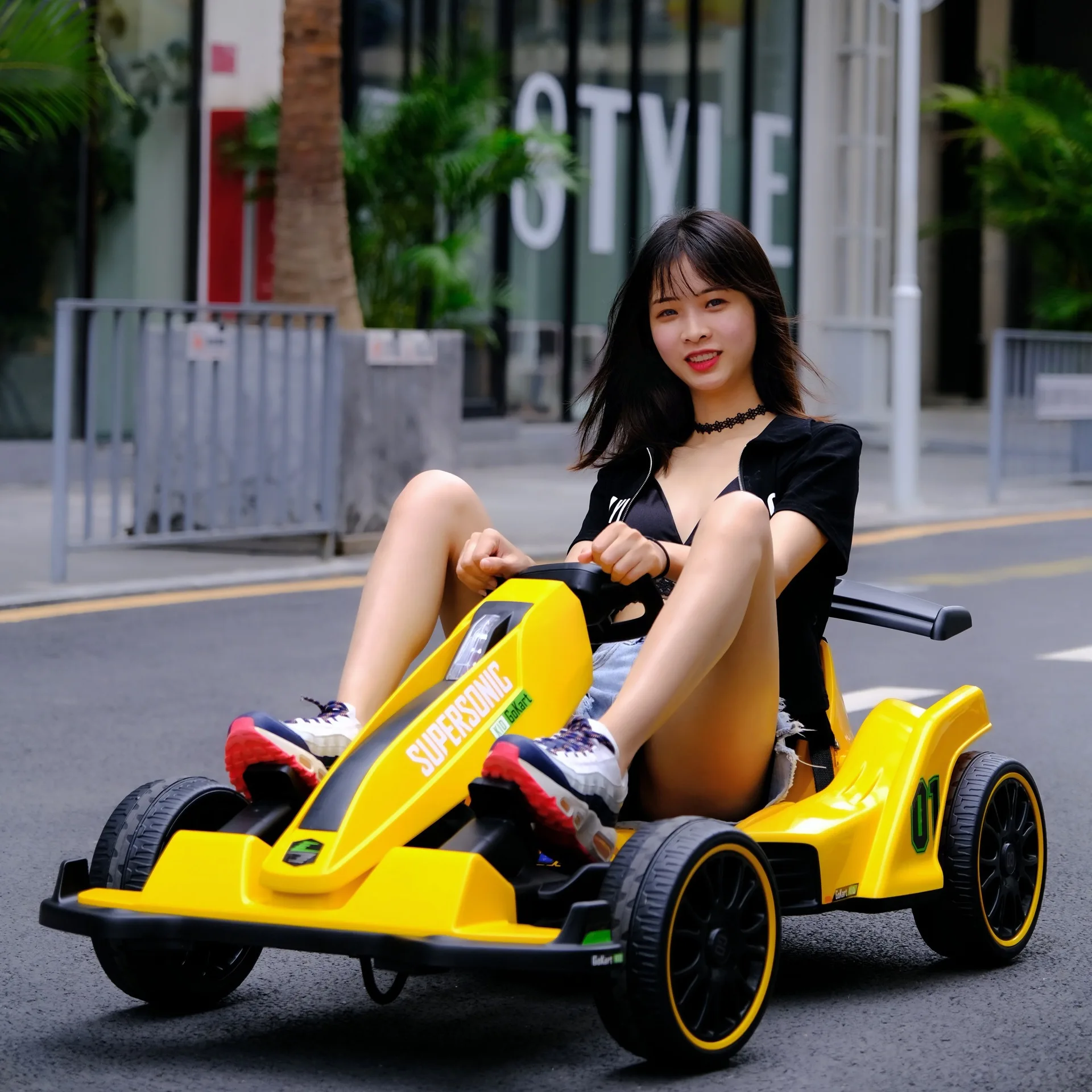 2022 New double driive go kart pro High speed kids racing go karting car teenager and adult electric racing go kart for sale
