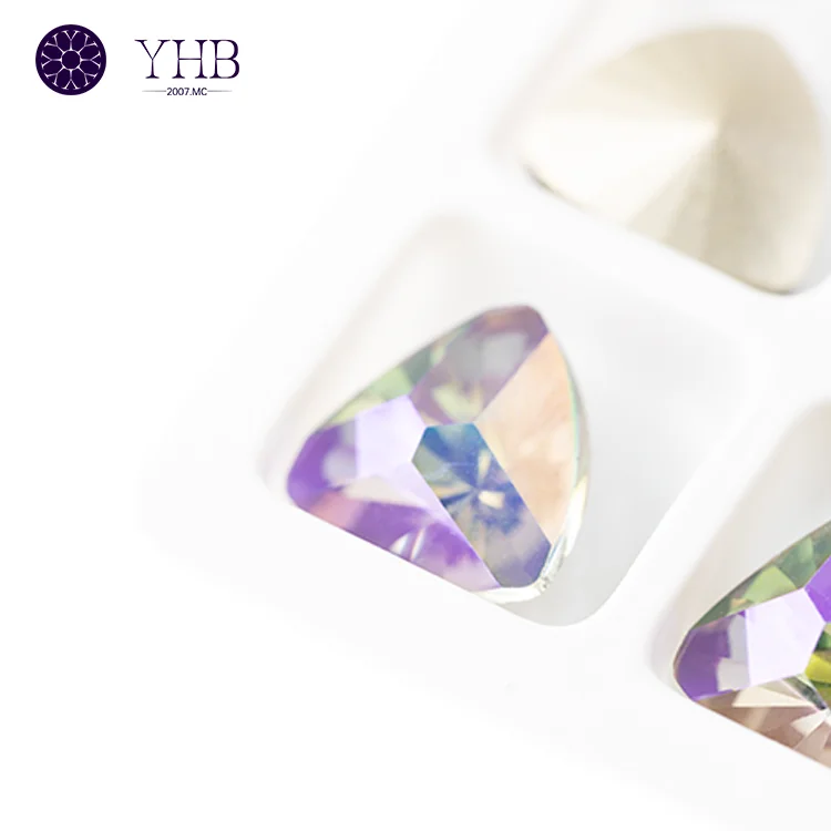 Popular Triangle Glass Rhinestones Point Back Crystal Fancy Stone Wholesale Loose Crystal Beads For Jewelry