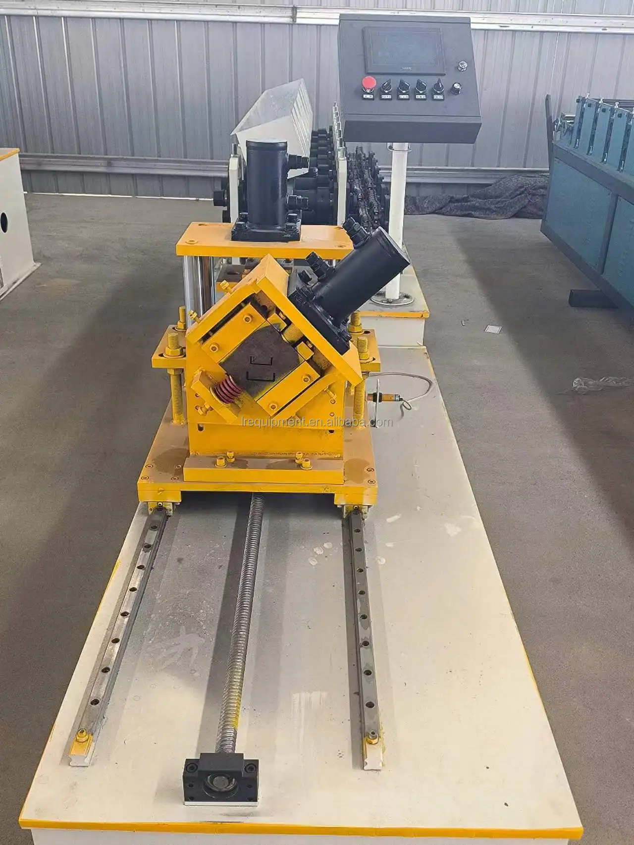 Automatic Metal Steel Making High Speed C U V Stud and Track Purlin Cold Roll Forming Machine