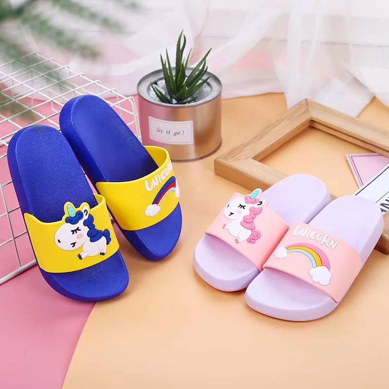 Детские тапочки с забавными персонажами из мультфильмов Единорог Костюм детский для детей ясельного возраста Носки маленьких девочек и мальчиков Нескользящие шлепанцы ванной; Для родителей детей; Обувь флиса кораллового цвета