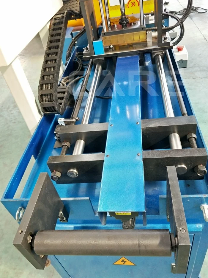 Automatic profile aluminium saw cutting machines with auto scrap collection facility