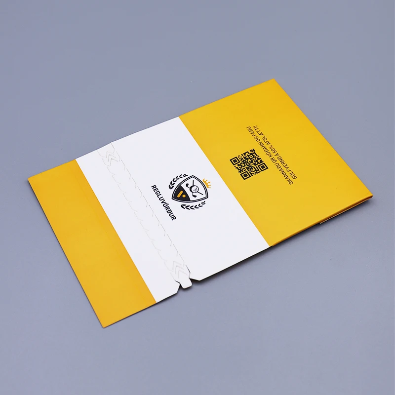 Custom Logo Printing Cardboard Paper VIP Member Card Envelopes UV Spot Gift Card Packaging Envelope
