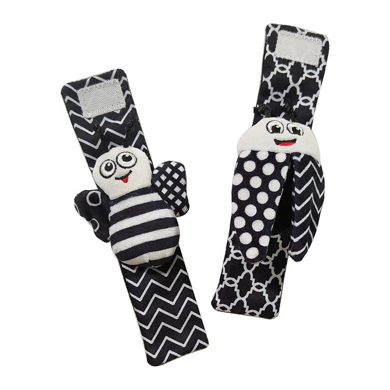 4 in 1 New style Black and white bee ladybug wrist socks rattle baby foot rattle  crinkly paper baby toy D905A