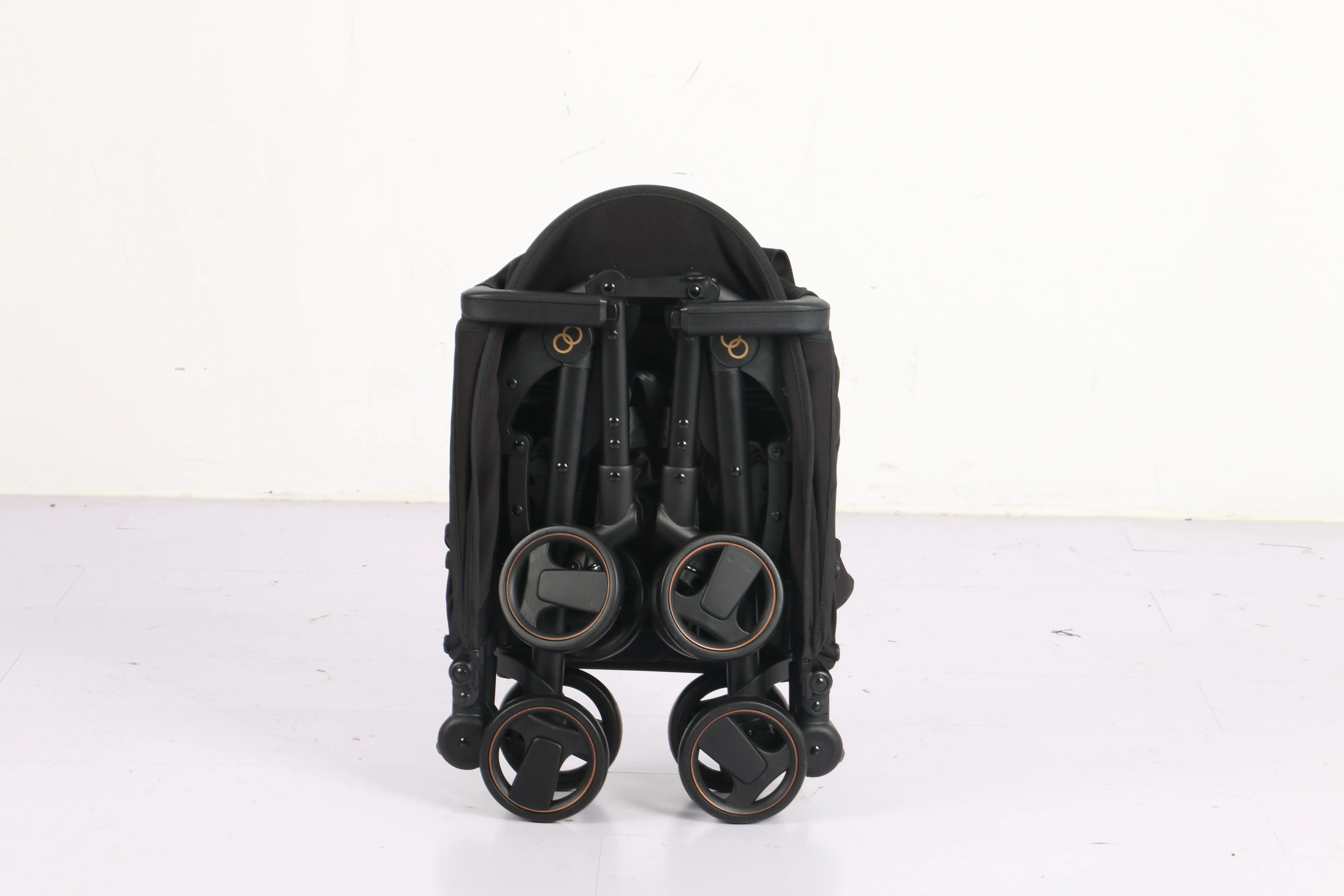 Easy Folding light weight carriage handle Stainless steel foldable portable baby stroller for 2024