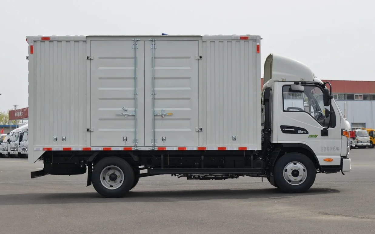 Лидер продаж Трехместный грузовик JAC 4x2 4 М2 132 л.с.