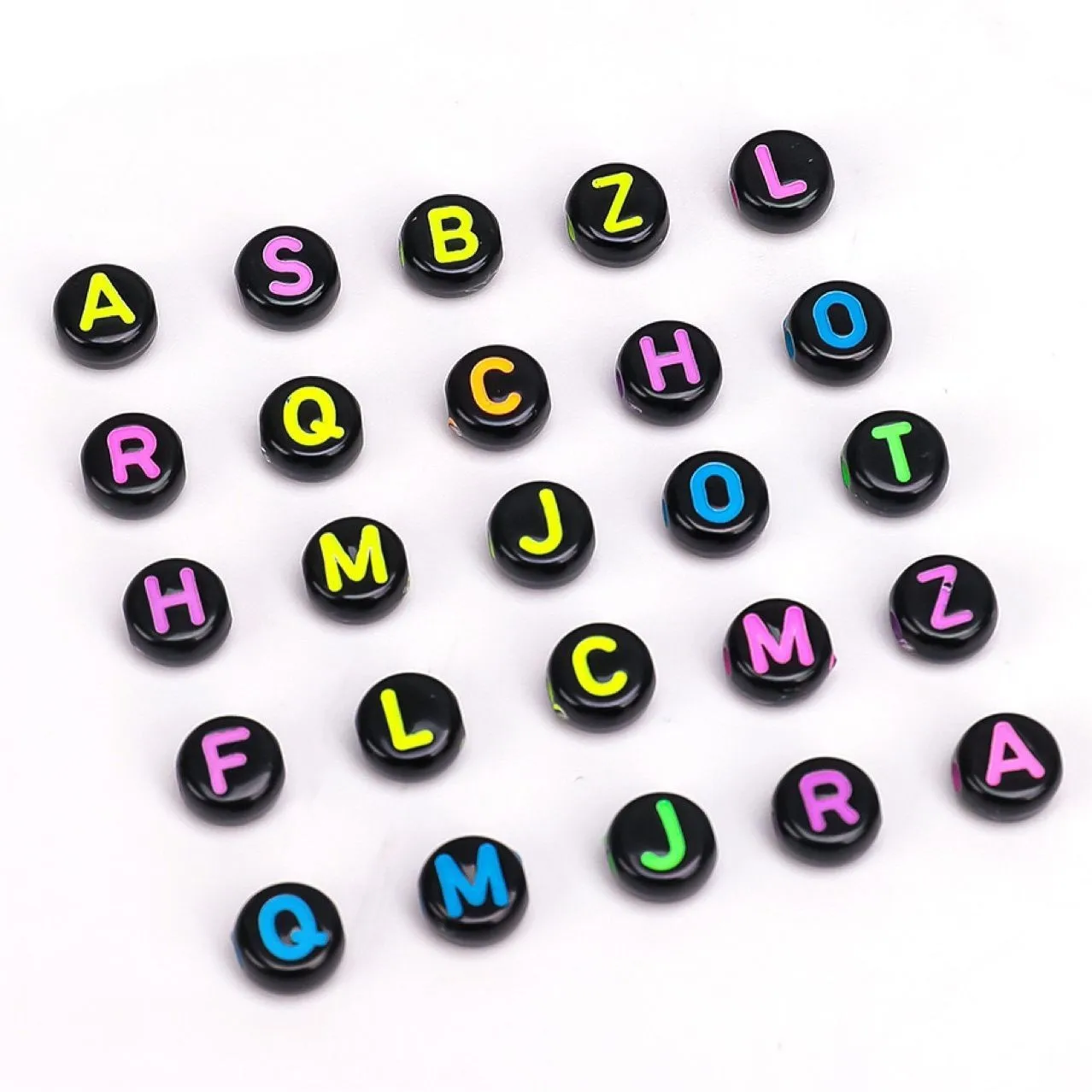 Китайский завод набор белых бусин акриловые пластиковые буквы улыбка бусина с отверстием для Diy