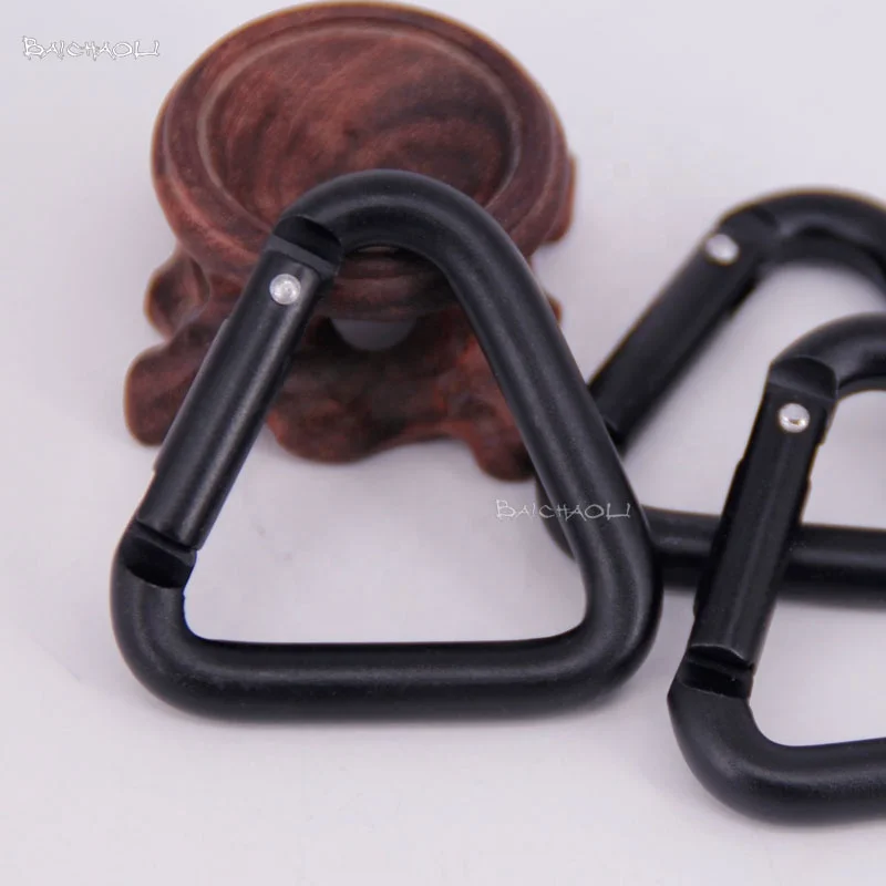 Aluminum alloy black triangle spring carabiner hooks