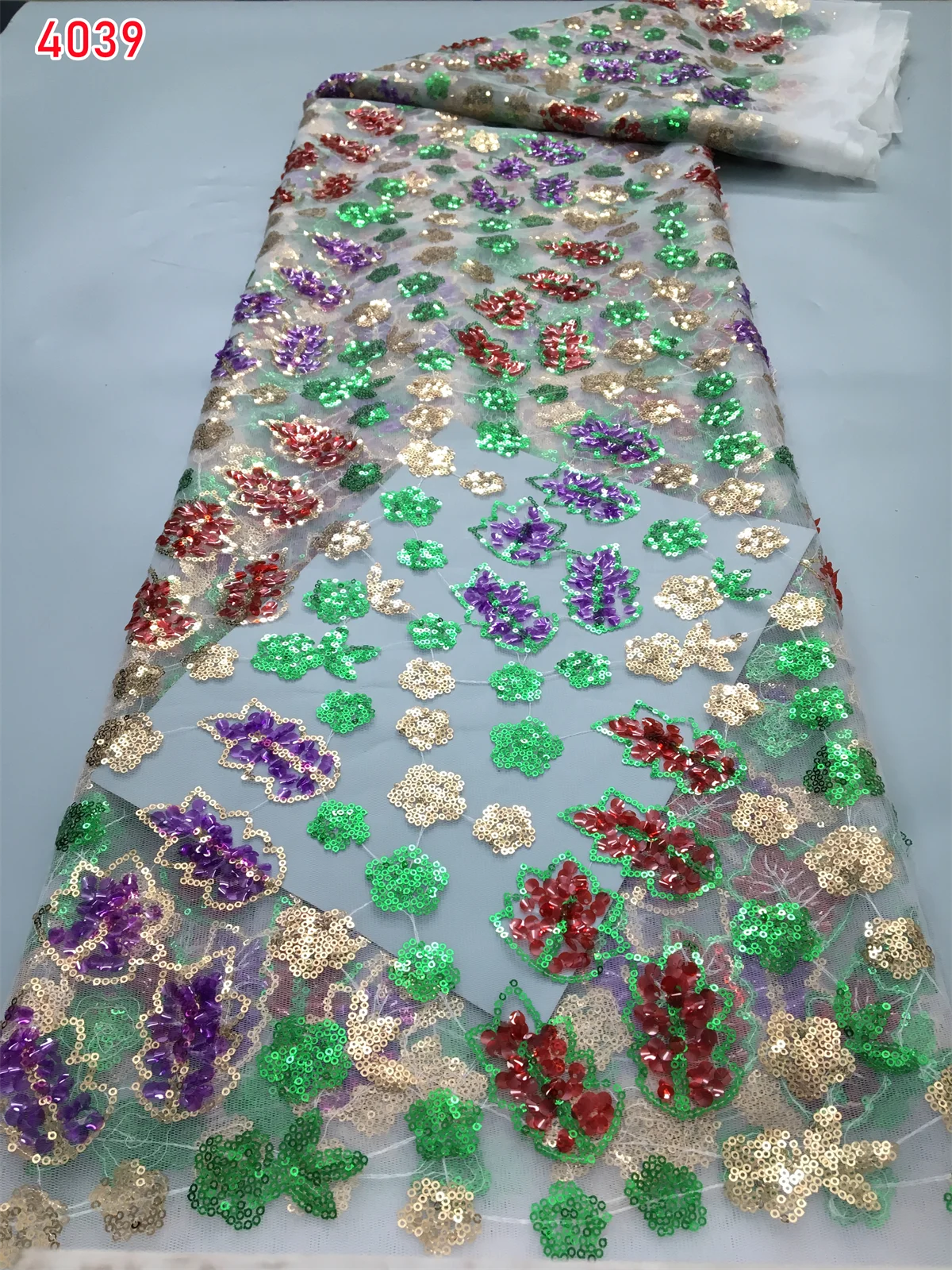 4039 Hot Sale German Fancy Embroidery Tulle Fabric Design Floral Plants Embroidered Polyester Mesh Tulle Fabric for Veil