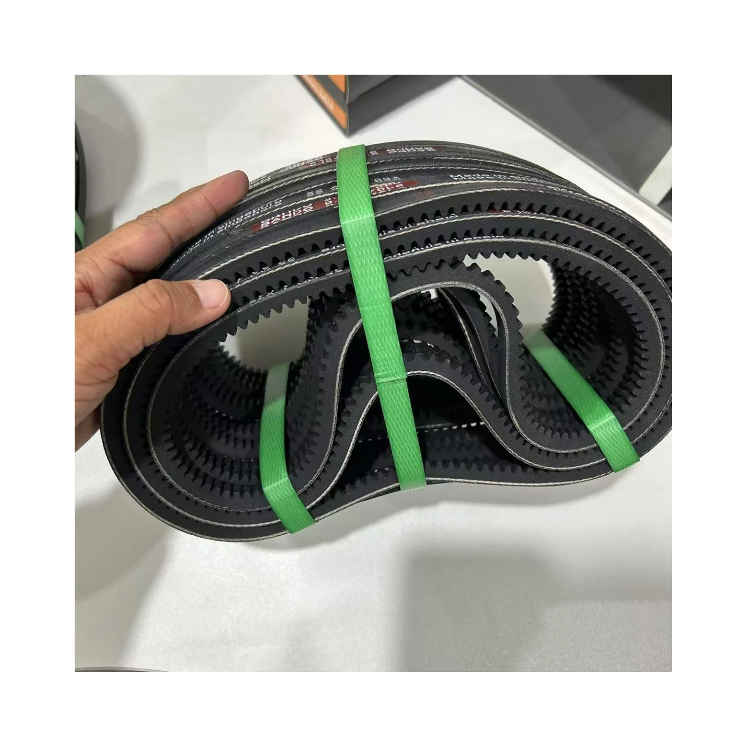 Factory EPDM Rubber Raw-Edge Drive V-Belts Conveyor Belt