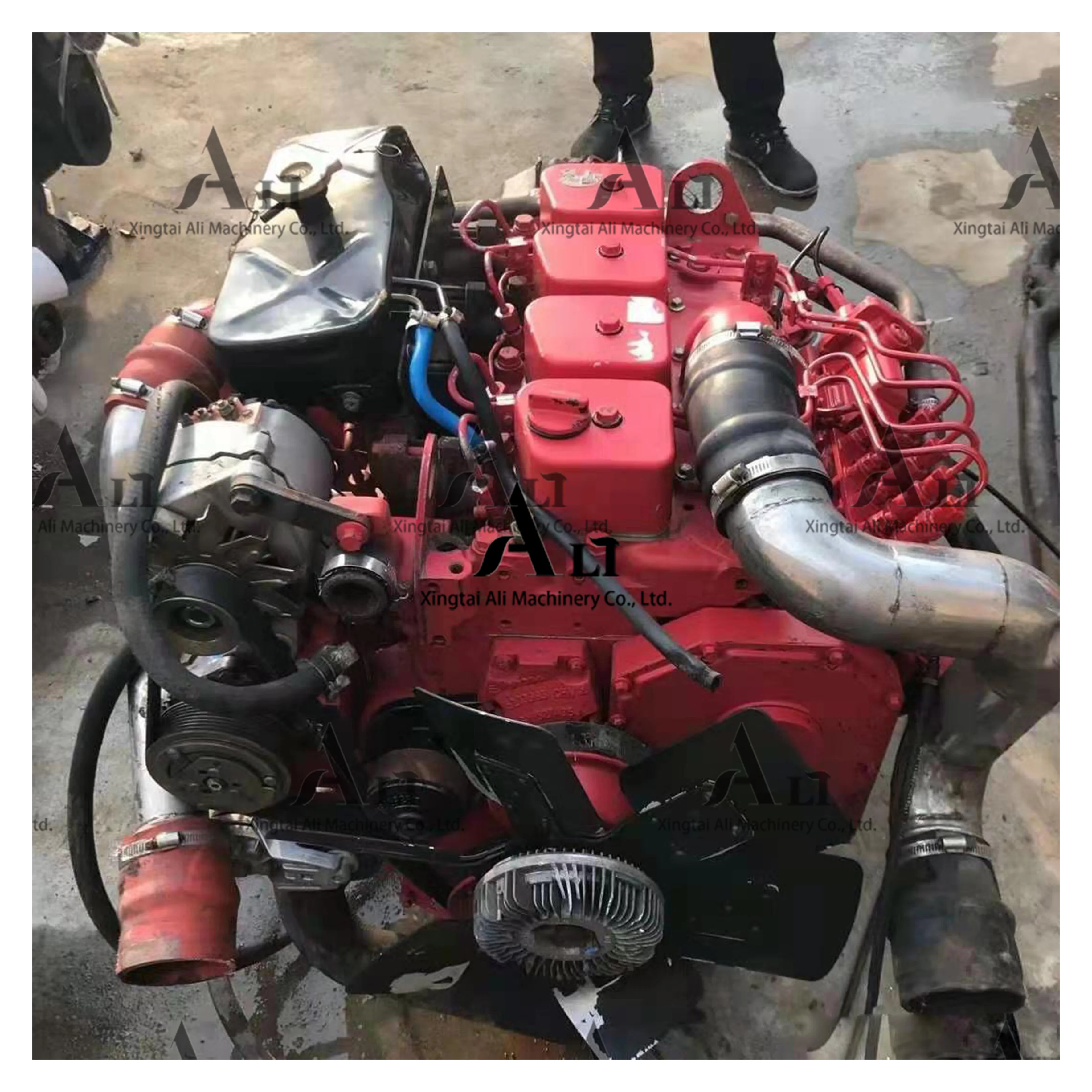 Low price and Good Quality 4BT 4 cylinder Second hand engine Large pump For Cum mins Trucks