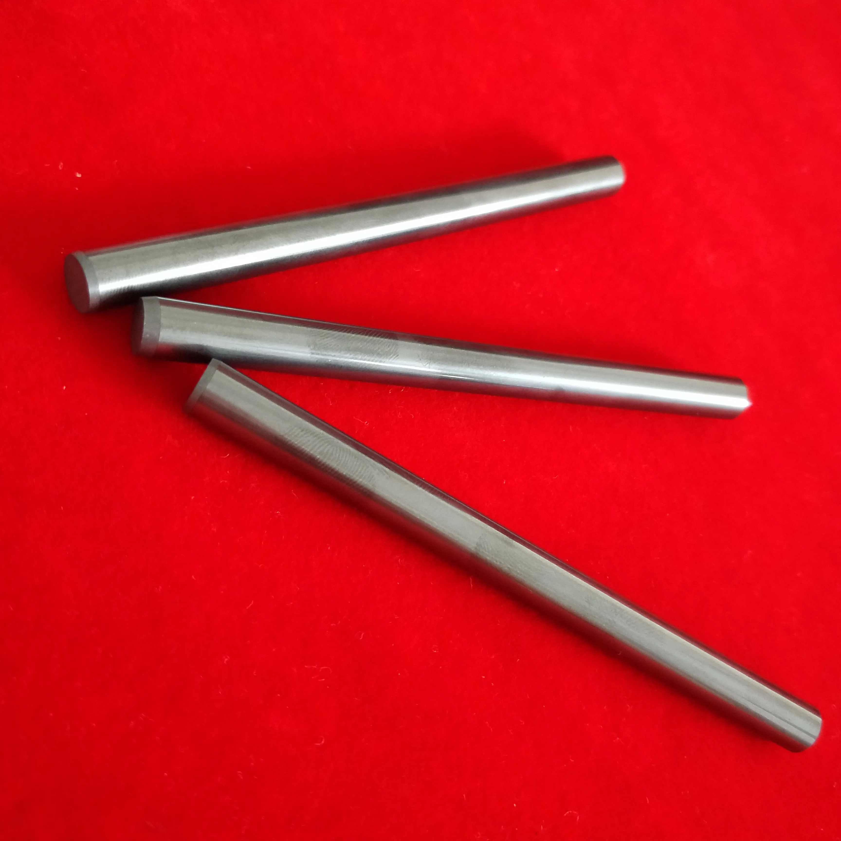 Сопротивление искажений черный карбид кремния карбида керамический столб