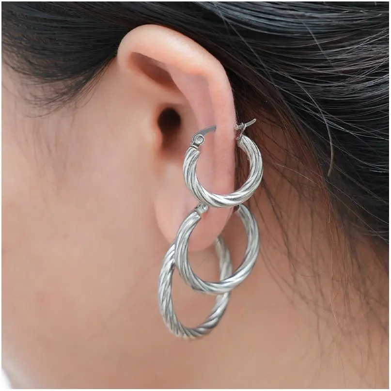 Stainless Steel AlloyStud Earrings For Women Shaped Oem/Odm Ladies Moon Acrylic For Girls Stylish Low Price Men Medical Earring