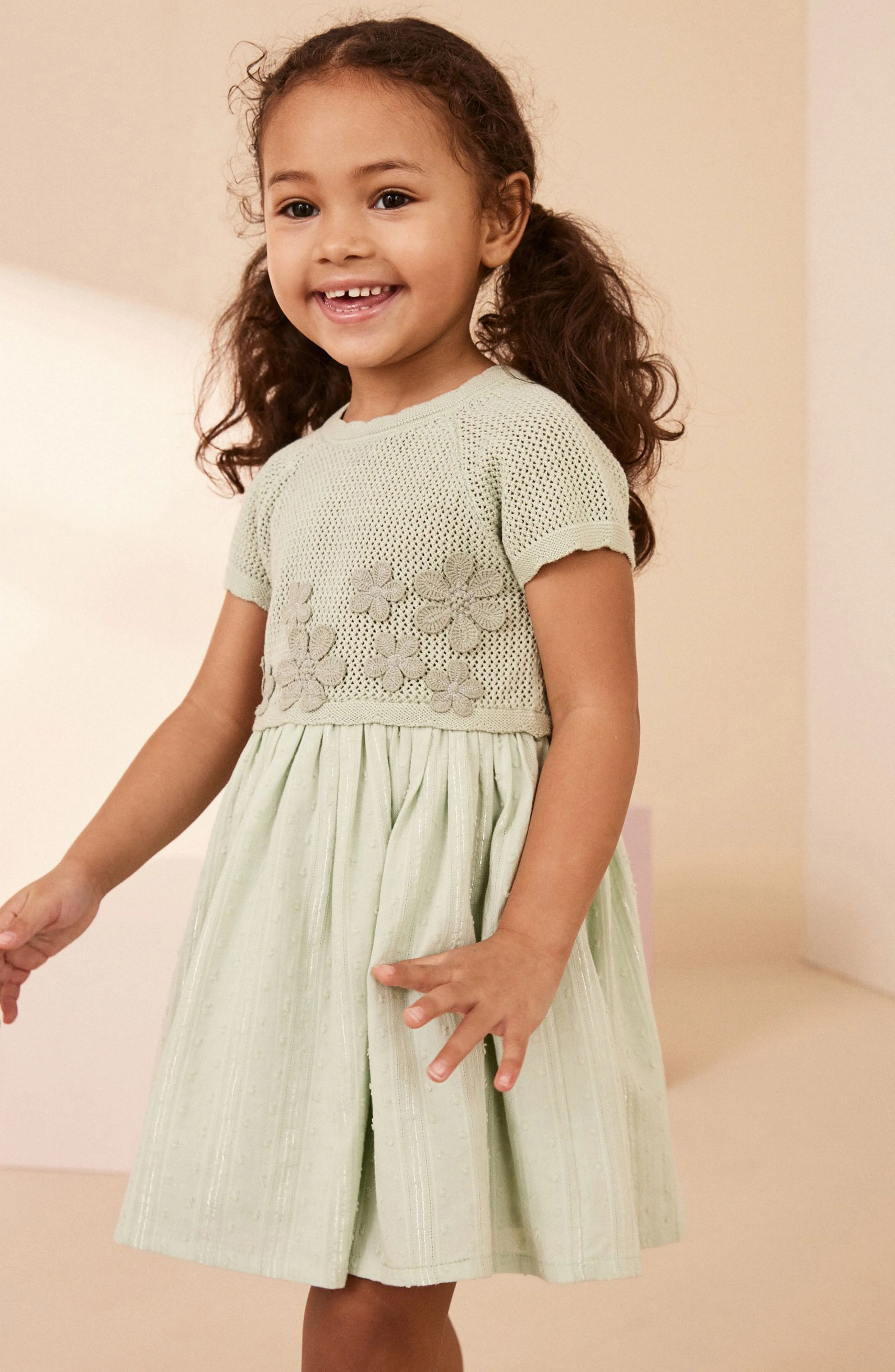 Custom Summer Floral Cotton Crochet Fit & Flare Baby Girls Dress Button Closure Bodice Children Frocks Clothing Kids Dresses