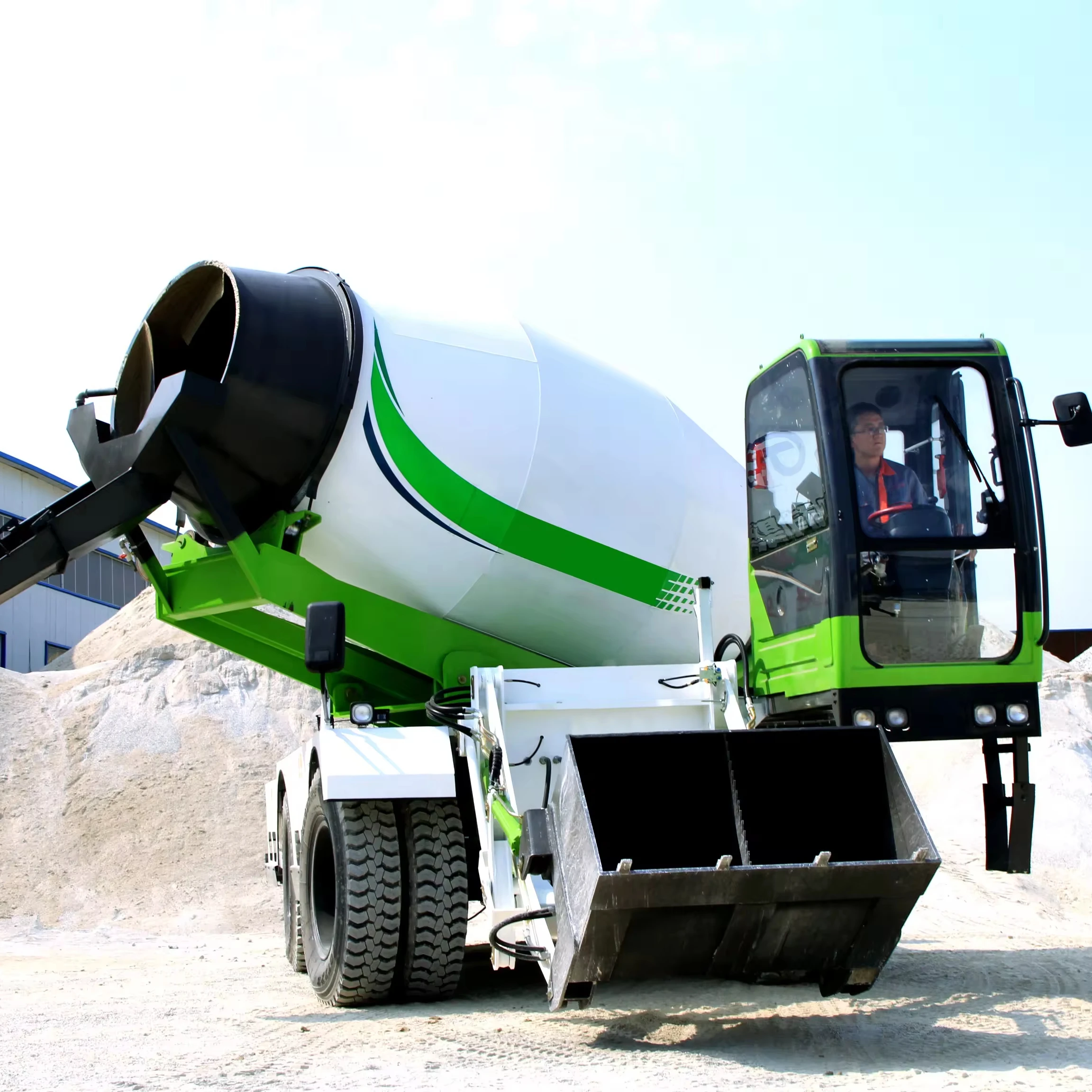 HUAYA 2 CBM 3 CBM 6.5 CBMSelf Loading Concrete Mixer Tank rotating mixer Concrete mixer 55kw Mixing Power hydraulic with Euro5