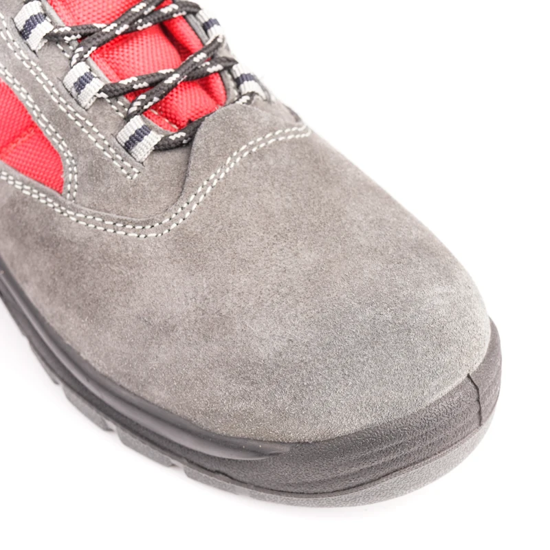 Suede leather wok shoes steel toe shoe  anti-slip high-quality customize safety shoes