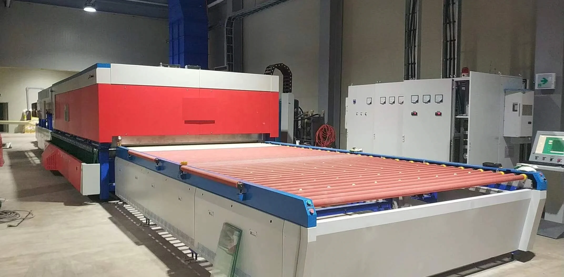 Высокопроизводительная печь для производства закаленного стекла