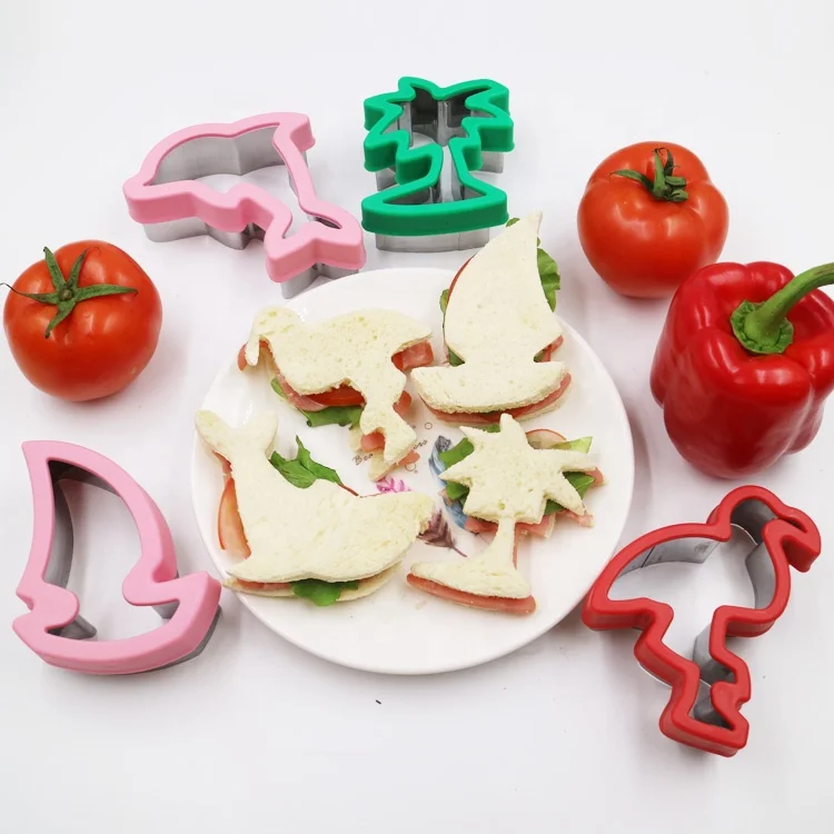 
Metal animal shaped Sandwich cutter for kids bread mold cookie stamp baking tools dinosaur bear unicorn shapes 