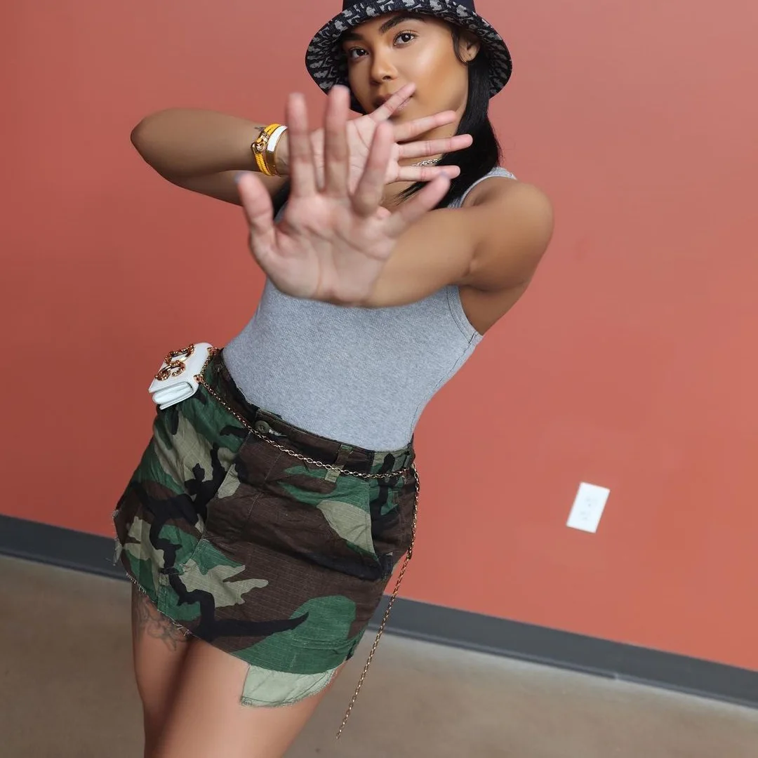 Новая модная камуфляжная короткая юбка bomlook QWSK03 с запахом лето 2022