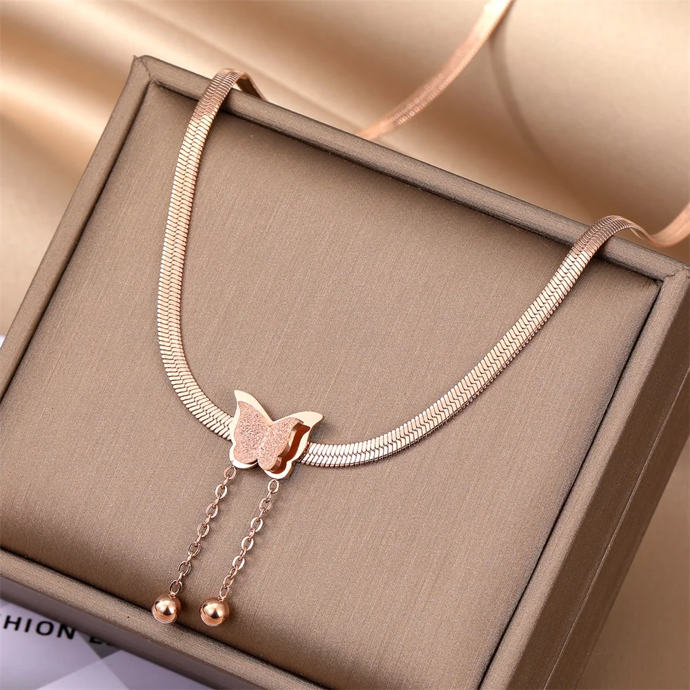 KISSWIFE Trendy Minimalist Tarnish Free 18k Gold Stainless Steel Snake Chain Butterfly Necklace for Women