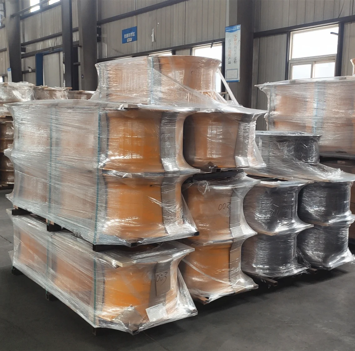 Full Range Diameter Tyre Size 21.00-25 Rtg Straddle Crane 25 Inch 5PC Tubeless Type 25-15.00/3.0 OTR Steel Wheel Rim