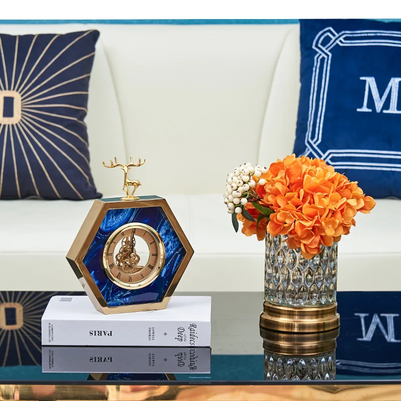 Light luxury creative living room desk clock seat clock decoration