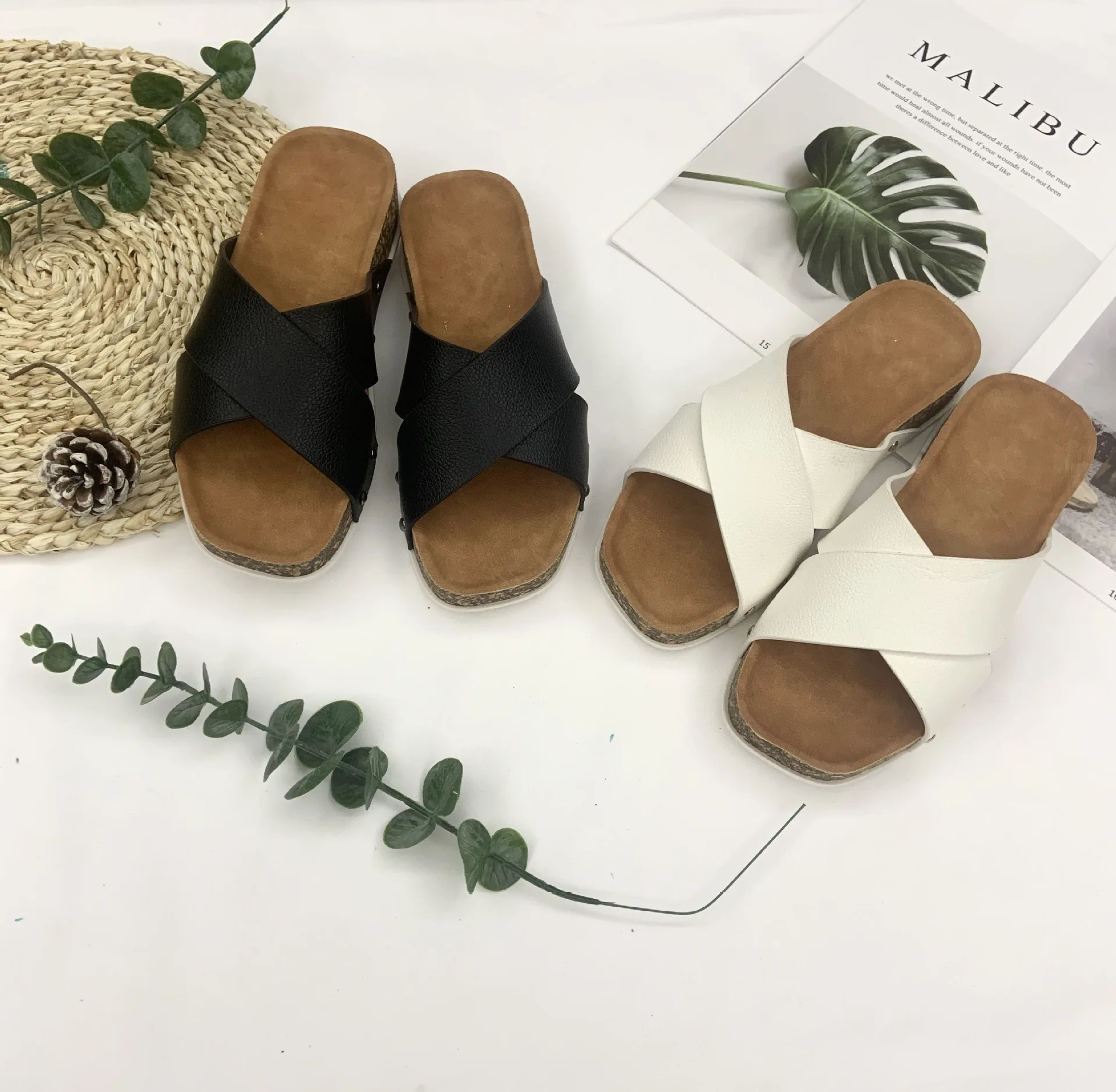 New foreign trade slippers female summer wear fashionable all-mach-thick-soled slippers