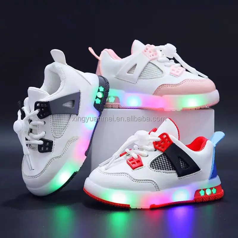 wholesale Kids LED Roller Shoes With Retractable Wheels USB Charge 7 Colors Light Up Roller Sneakers For Girls Boys