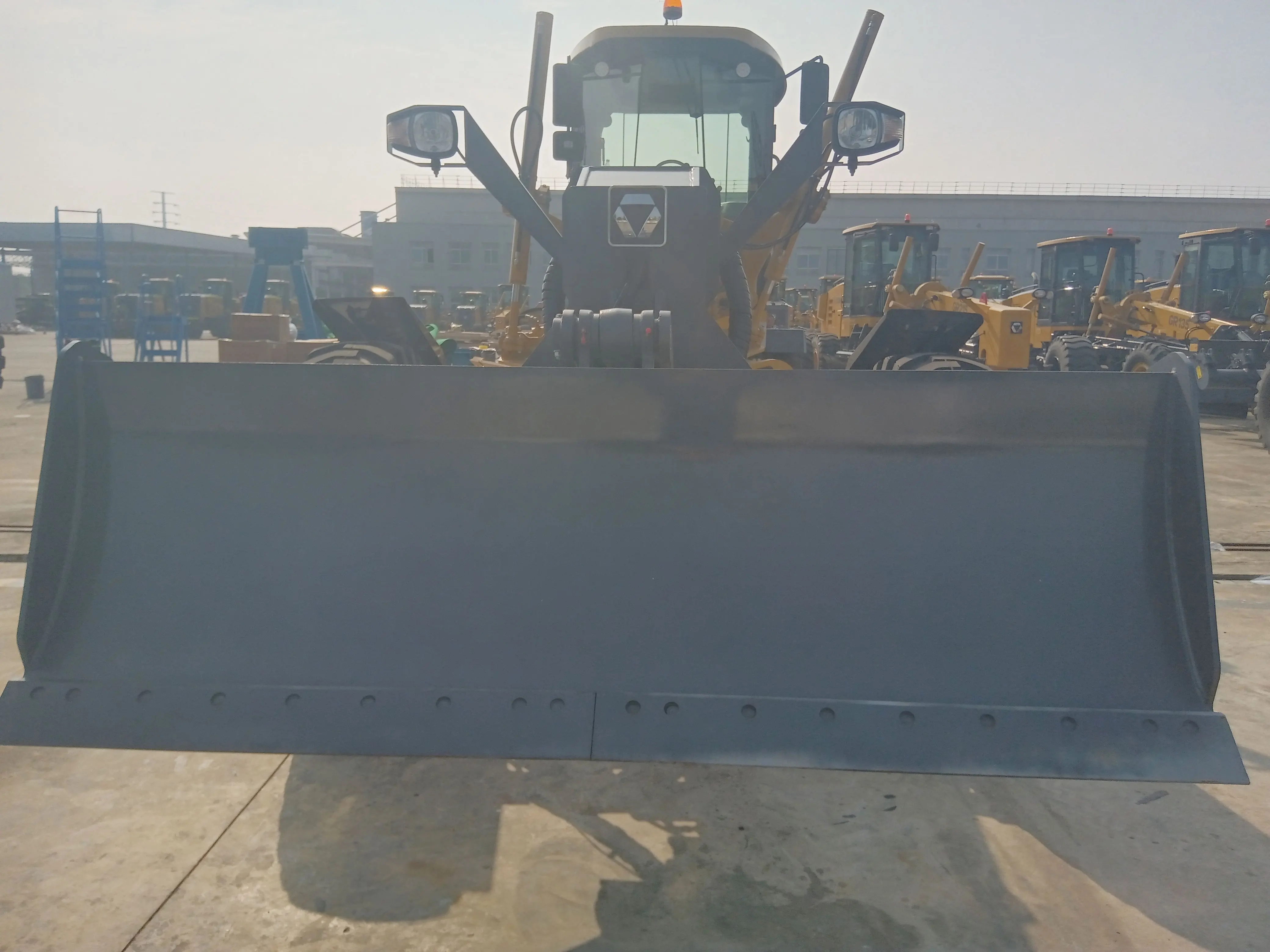 XCMG Official Road Construction Machinery GR2205AT Second Hand Road Motor Grader For Sale