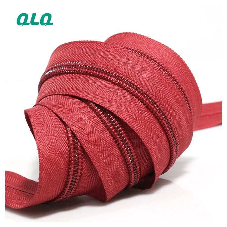  Provide High Quality Multi Color Long Chain Nylon Zippers Zips Zipper in Roll on Sale Sustainable