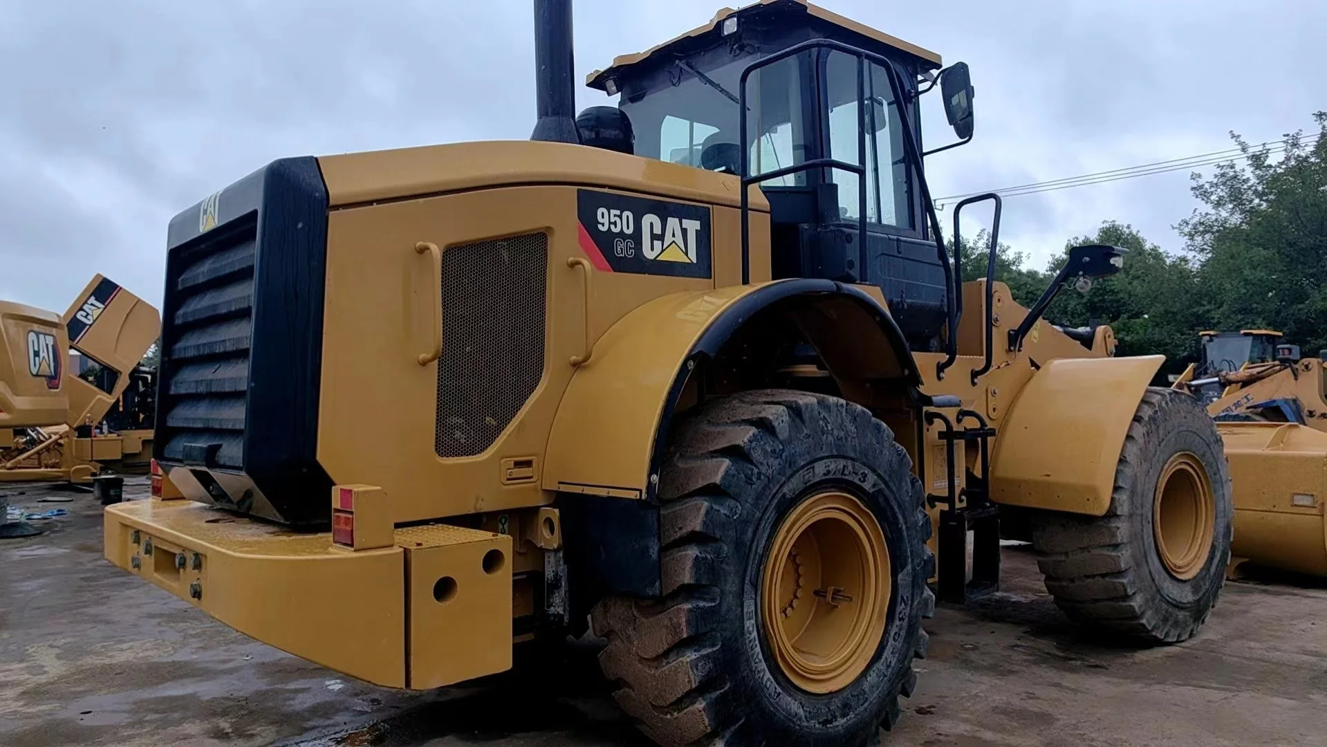 Высокопроизводительный подержанный колесный погрузчик Cat 950gc для продажи в городе Хефей экскаватор