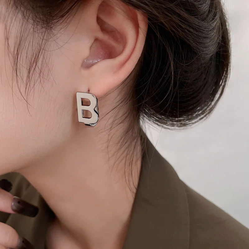 Huggie Earrings with Simple Designs Jewelry Big Letter B for Woman Pictures of Small  Gold Gift White Party Ear Clip