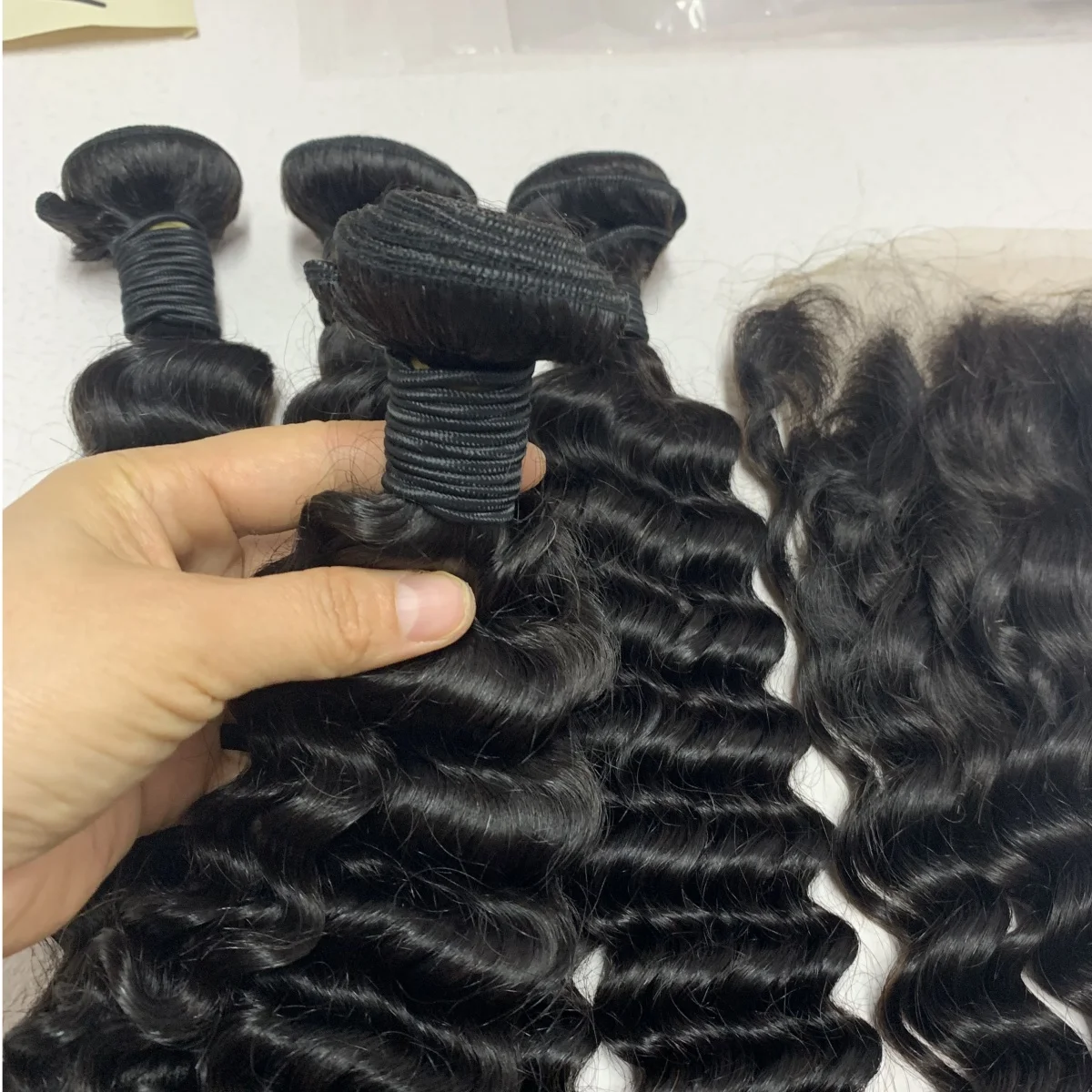 ZC Chinese Remy Curly Hair Bundles and Closure