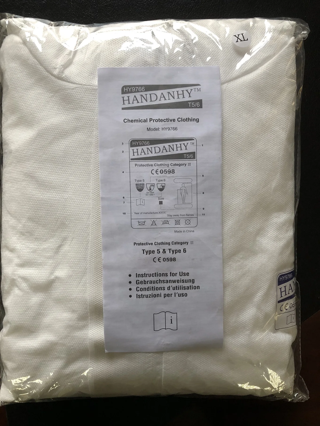 SMS Non Woven Industrial Safety Lightweight Hooded Dust Suit Type 5 6 Disposable Coverall