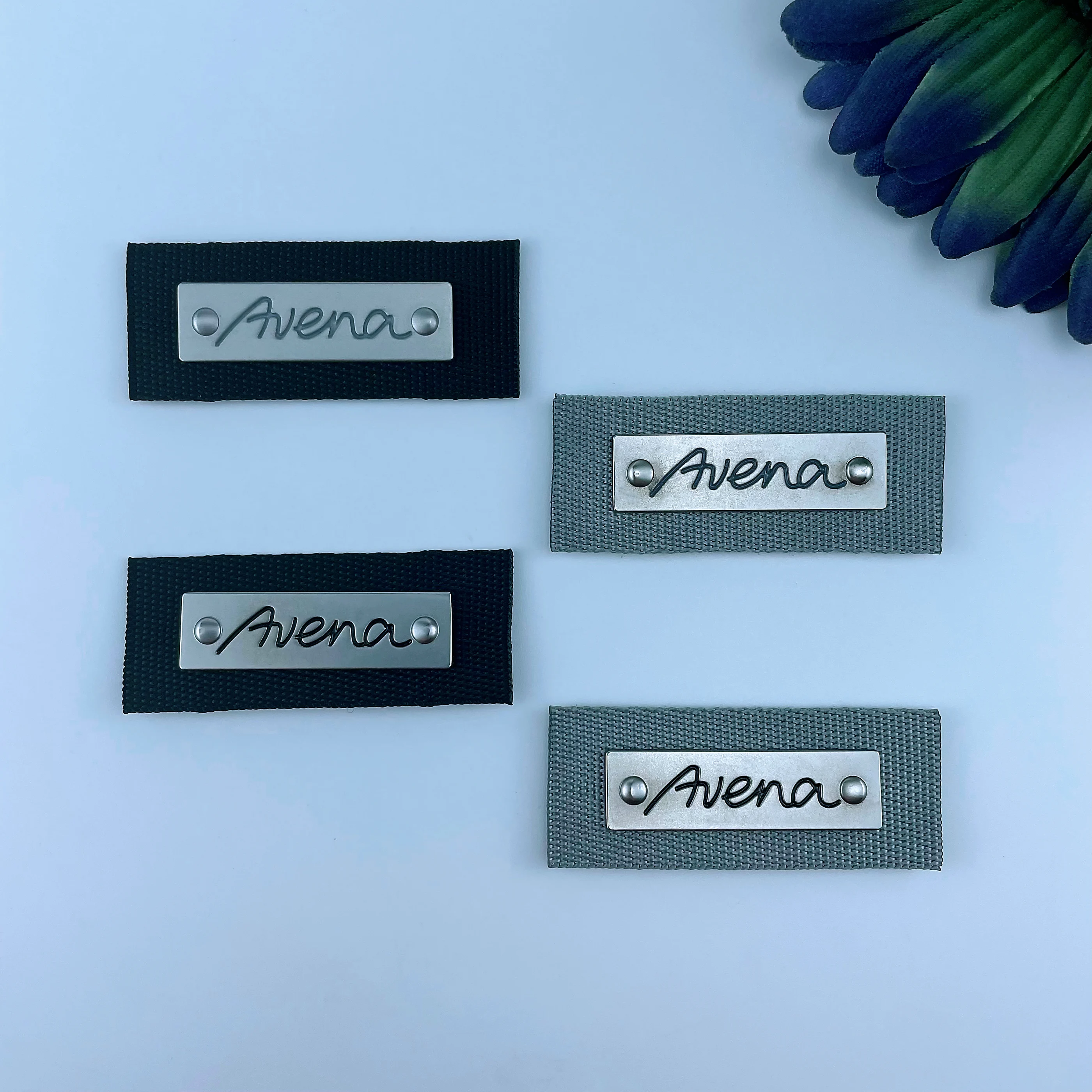 Fashionable High Quality Customized Zinc Alloy Brass metal plate label badge pin with logo color enameled Ribbon tape