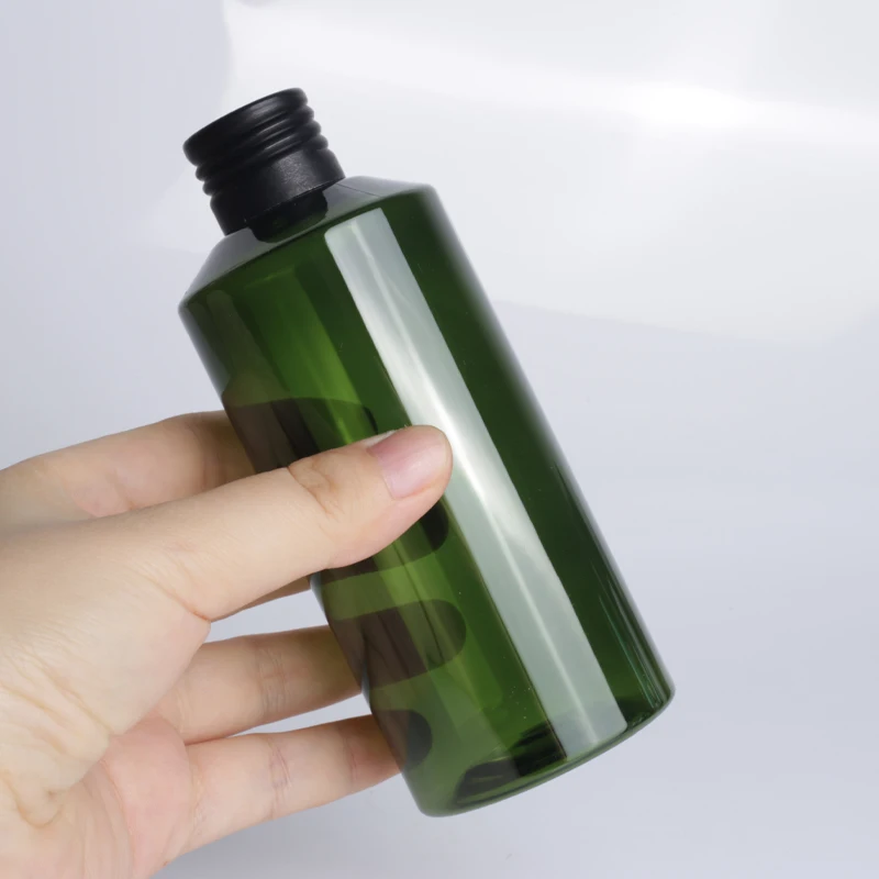 Cosmetic packaging Round Cylinder Plastic aluminum Screw Cap Bottles 50ml 100ml 150ml 200ml empty lotion bottle For Liquid