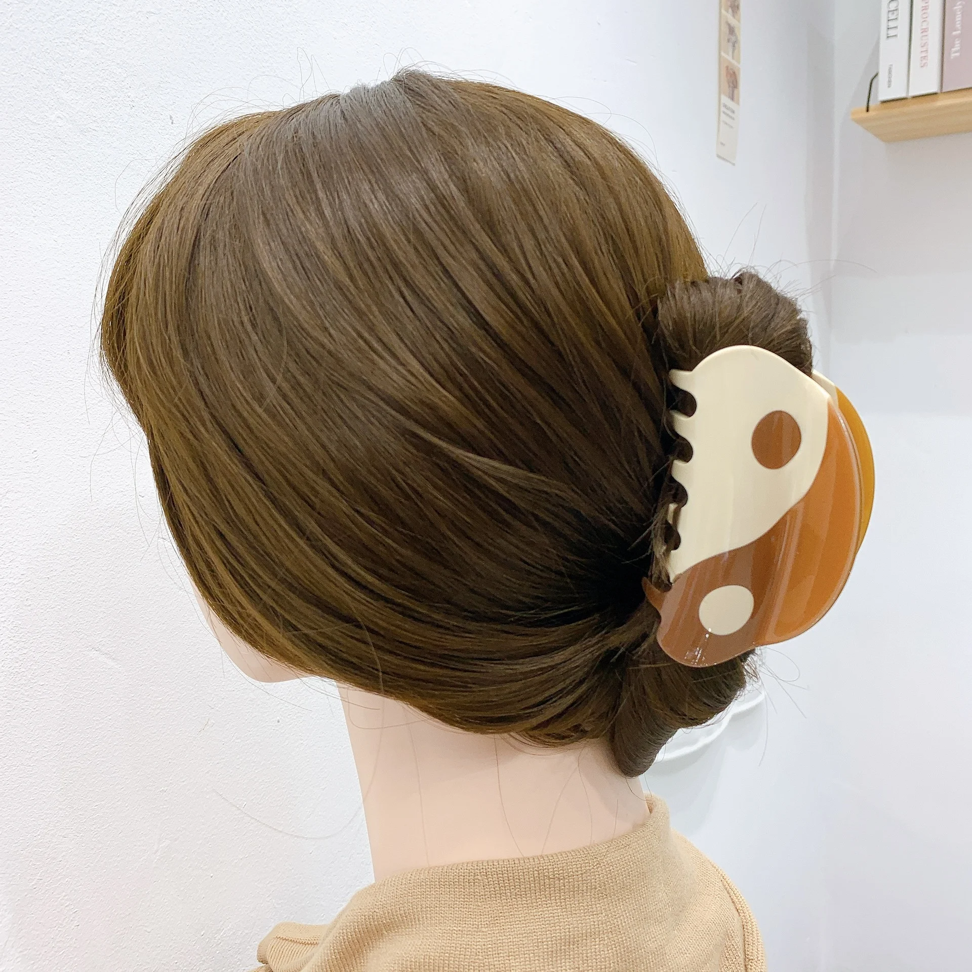 2022 Chinese Tai Chi Hair Accessories yin and yang acetate hair clips White Black Hair Claws For Women