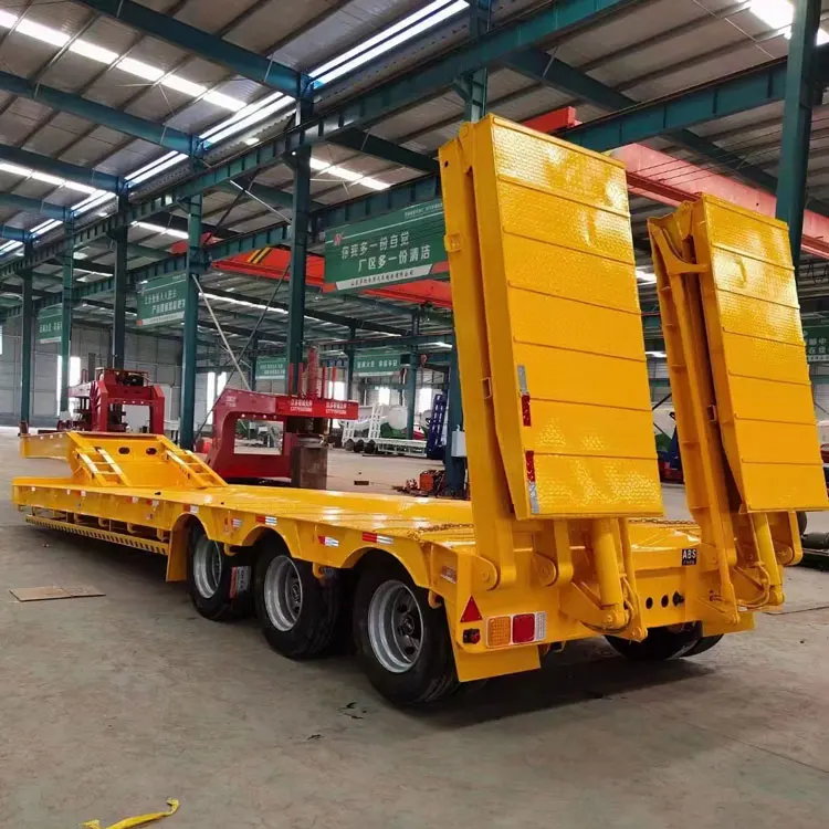 3 Axles 4 Axles 50ton 60ton Heavy Duty Hydraulic Gooseneck Lowboy Lowbed Low Bed Semi Trailer Truck For Sale