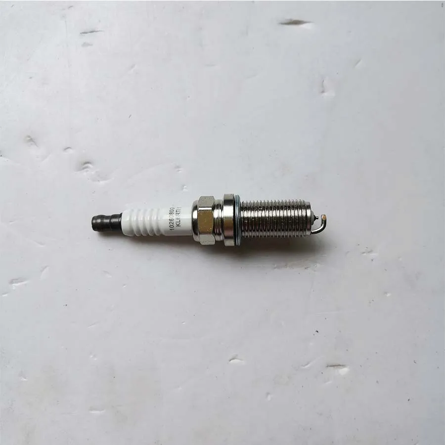 Свеча зажигания 1026106GAA для JAC J2 J3 J6