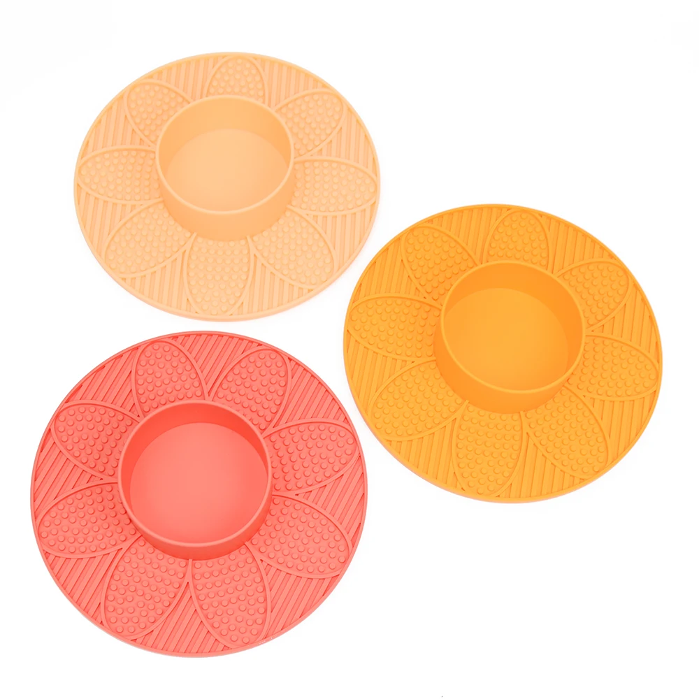 BPA Free Food Grade Silicone Pet Slow Feeding Bowls Non Slip Dishwasher Safe Lick Mat for Dogs and Cats