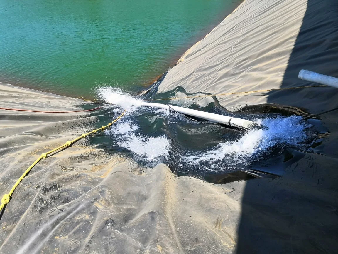 Foshan AC   11kw  15HP solar irrigation use deep well submersible pump inverter