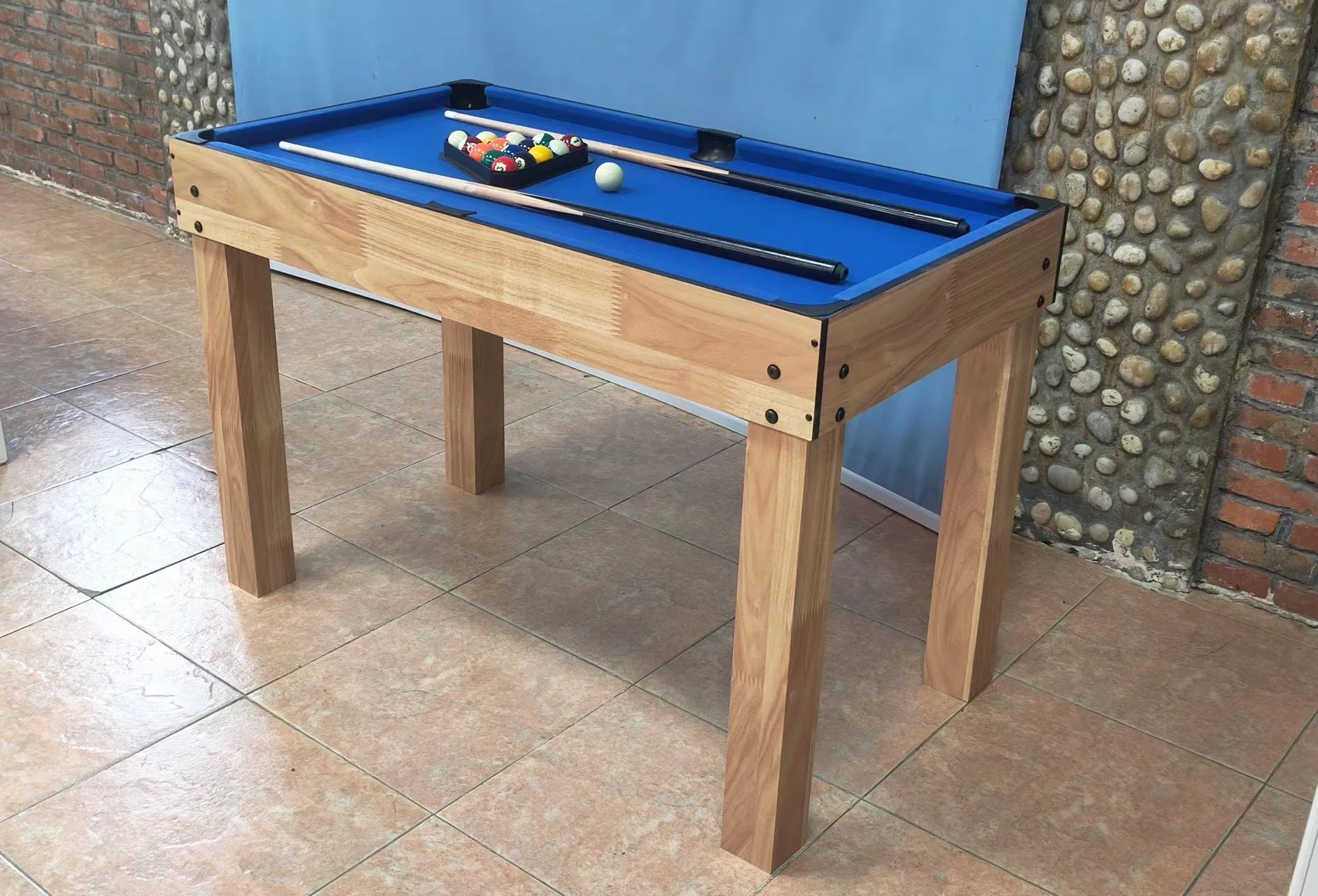 Factory Sale Kids Mini Wooden Toy Football Hockey Table Tennis 4 in 1 Functional Billiard Pool Snooker Tables
