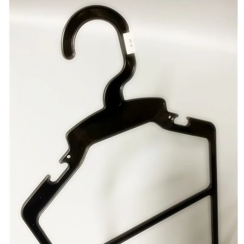 Wholesale Custom PP Pet Dog Clothes Frame Hanger Cheap Plastic Hanger Display Organizer Size Pet Coat Functional Design Hook