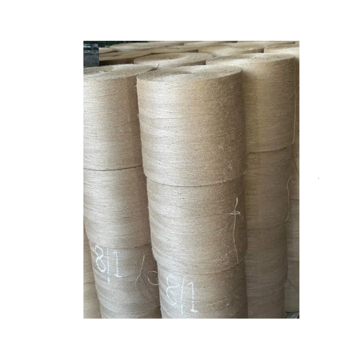 Bangladeshi Factory Manufacture 100%Natural Color Twisted Jute Yarn Jute Customized Packaging Wholesale Price Jute Yarn From BD