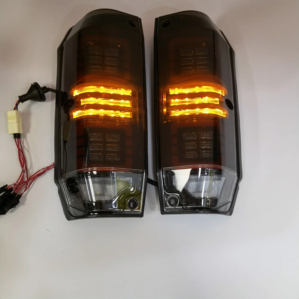 Good price Old Style  LED Tail Light For TOYOTA LAND CRUISER LC70 LC79  Design Rear Lamp Led LC76 1984 - 2020 Led Lamp