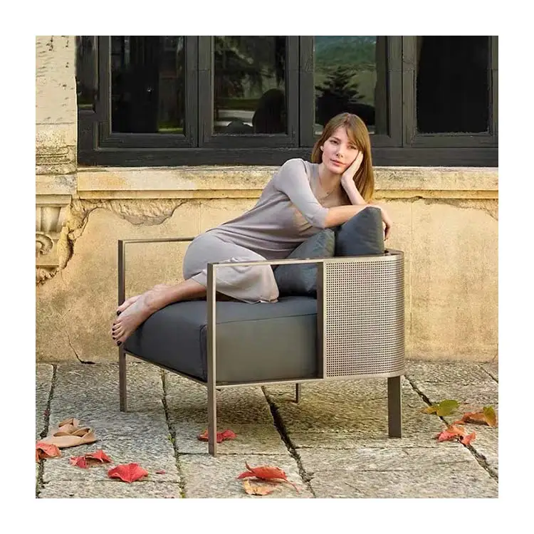 2022 Best materials for sofa sets outdoor restaurant tables and chairs steel garden chairs