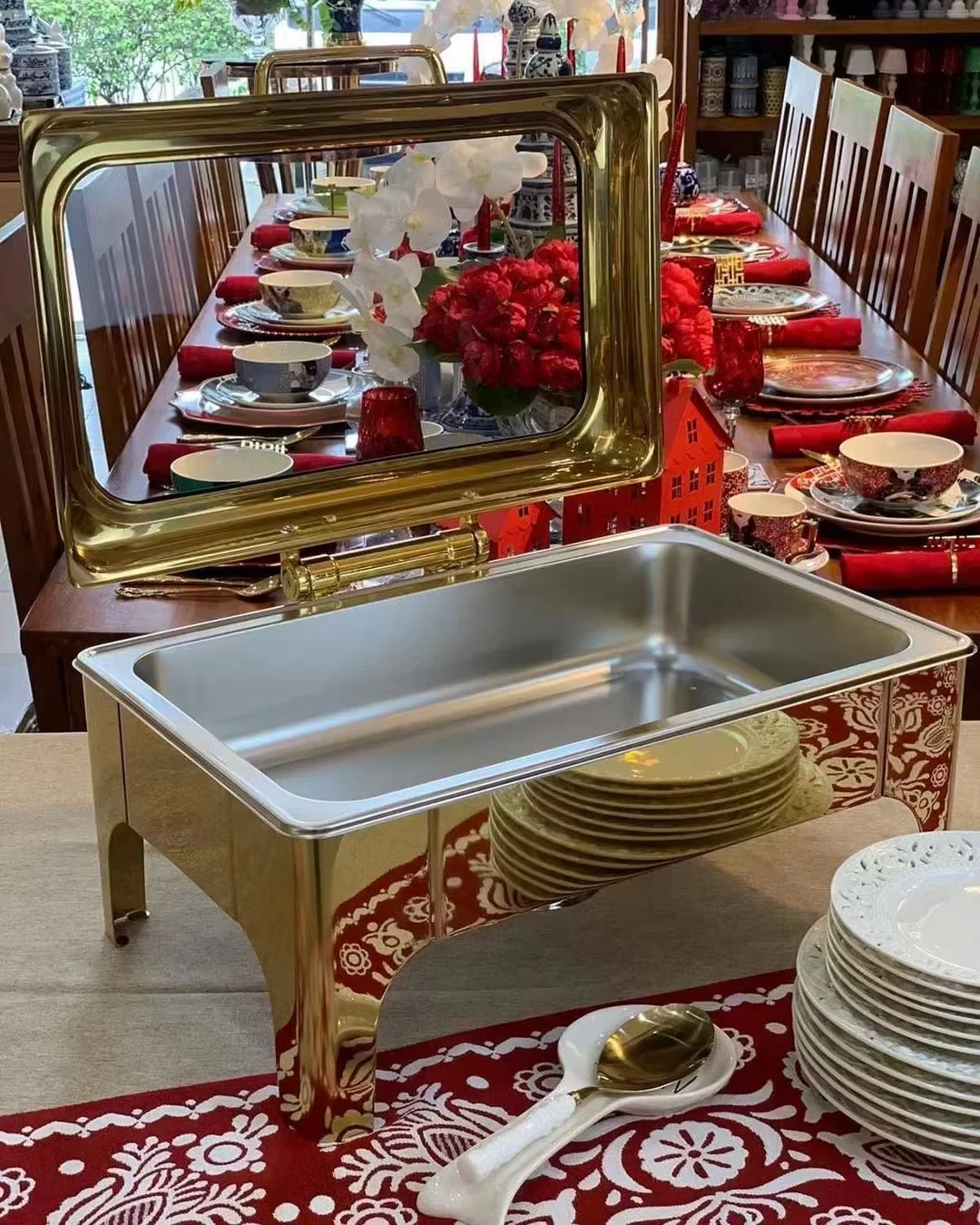 Hotel Restaurant New Style 9-Litre Stainless Steel Buffet Chafing Dish in Gold Electric Fuel With Glass 9L Capacity