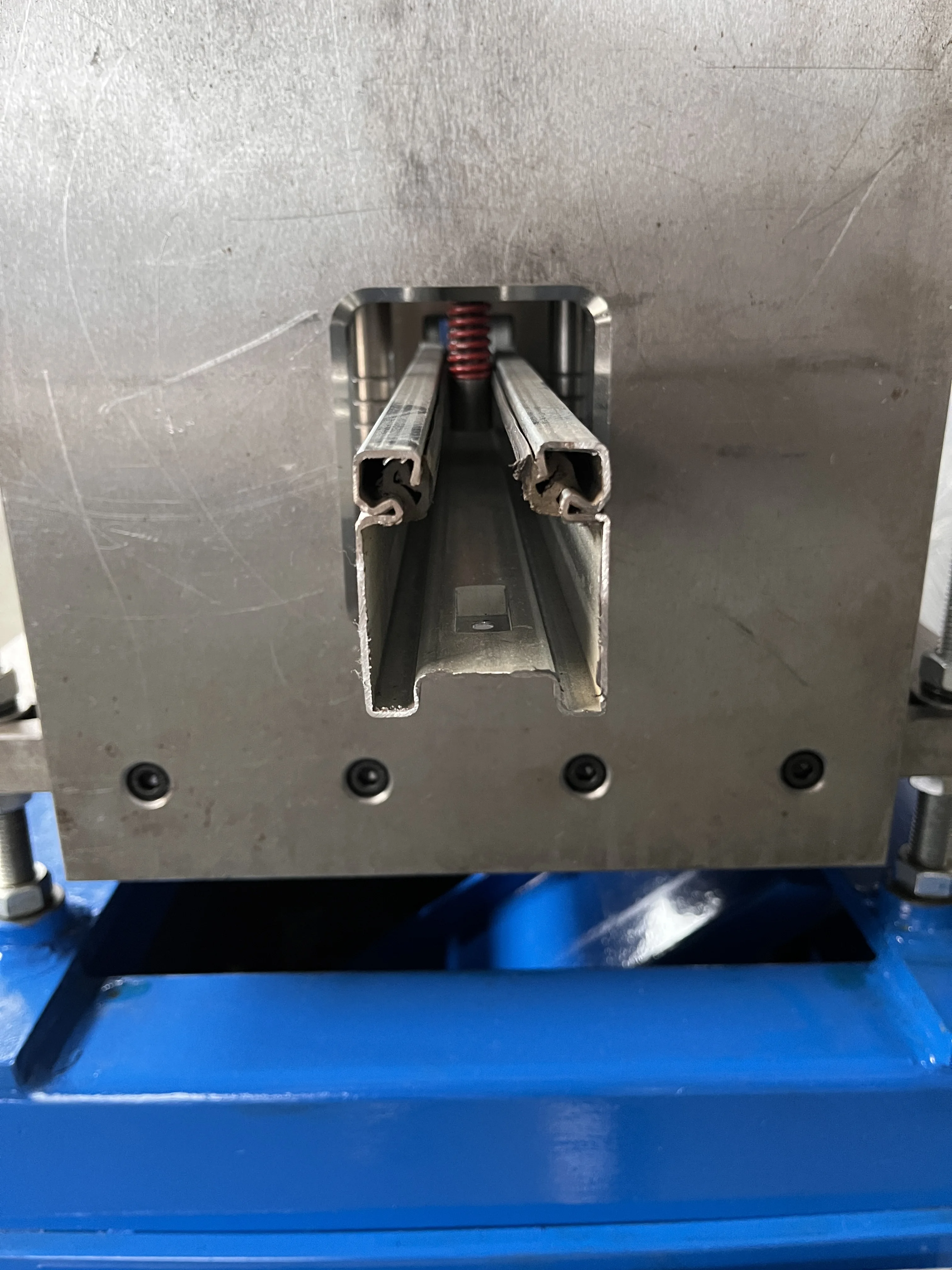 BN ODM High Speed Shutter Door Guide Rail Machine Guide Rail For Shutter Door Machine