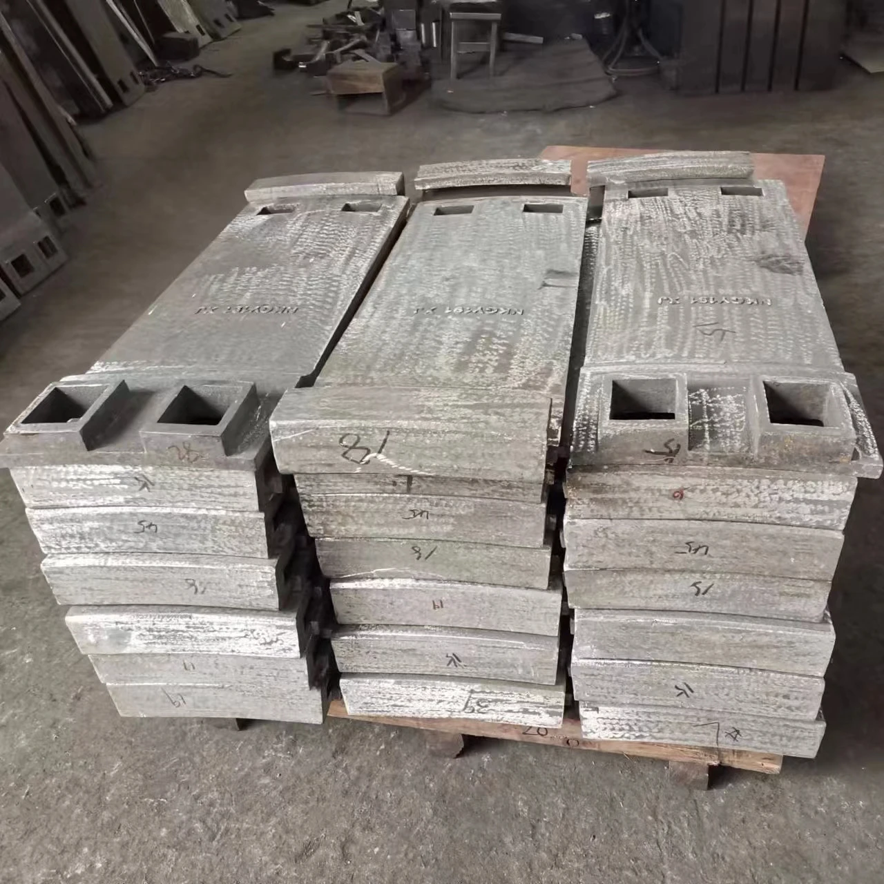 Cr25Ni12 and Cr25Ni20 Heat resistant cooling grate parts for crusher clinker cooler spare partts