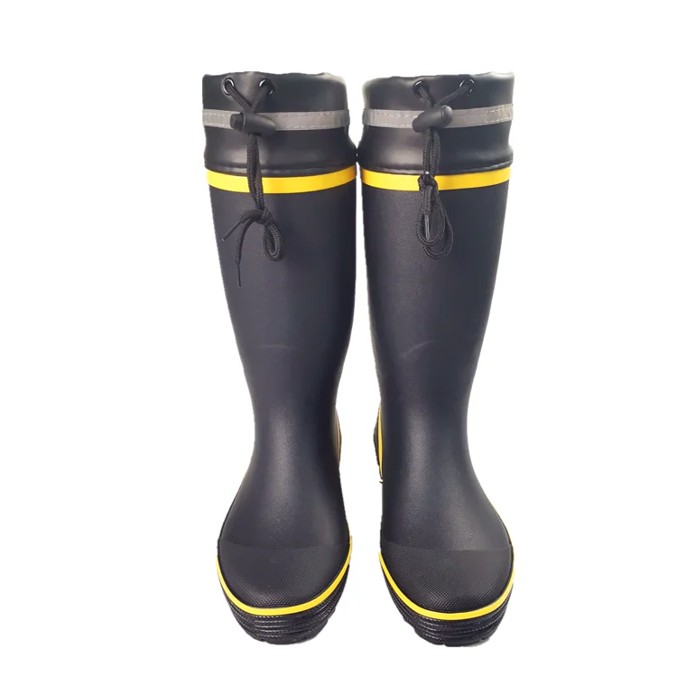 The factory produces high-quality anti slip rubber shoes from South Korea and Japan, which are fashionable,