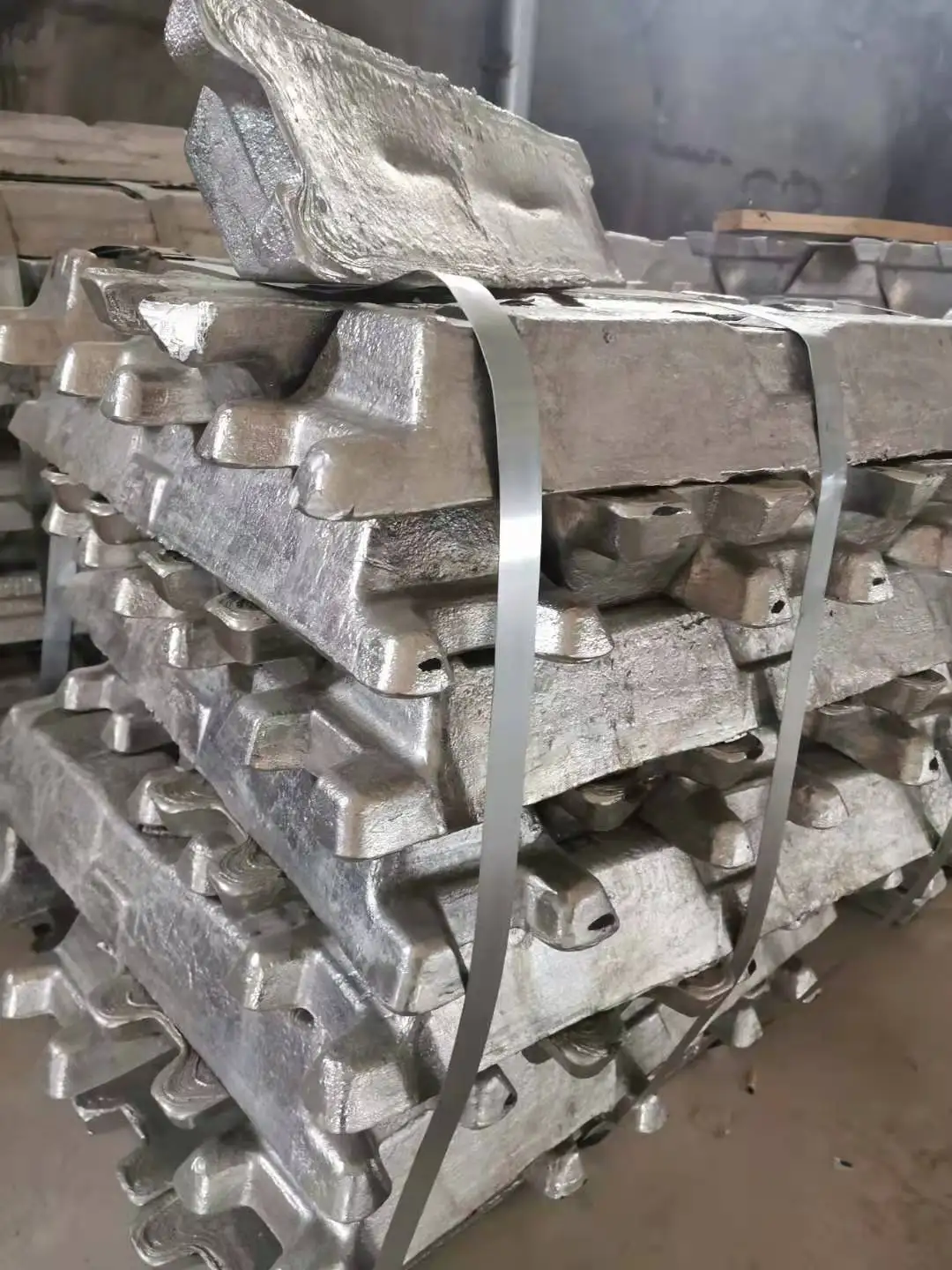 Cheap price 99.99% pure lead ingots, lead and metal ingots, remelted lead ingots